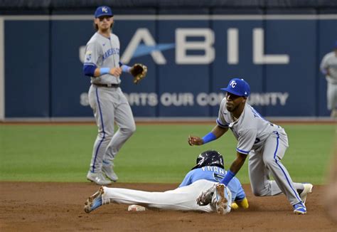 Siri homers as MLB-leading Rays salvage spilt of 4-game series with 3-1 win over Royals